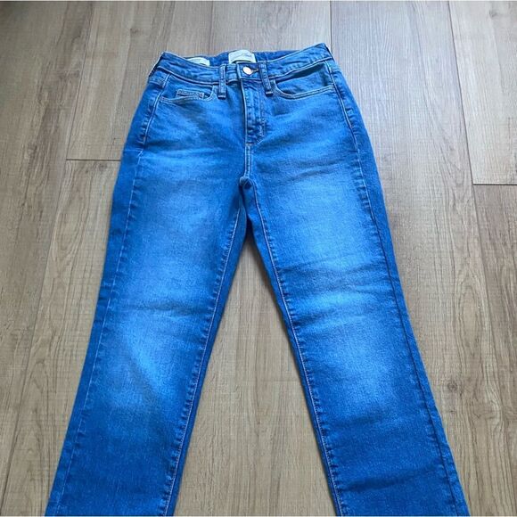 Universal Thread Size 00 Slim Straight Jean Medium Wash - Picture 3 of 6